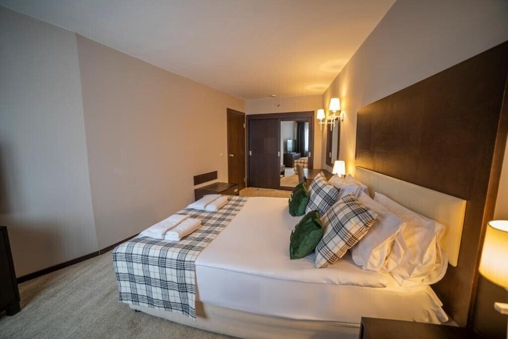 Фотографія Karinna Hotel 4*