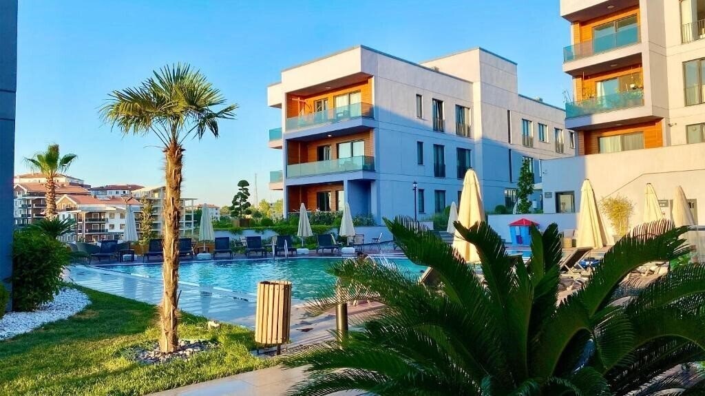Картинка Green Hills Suites 4*