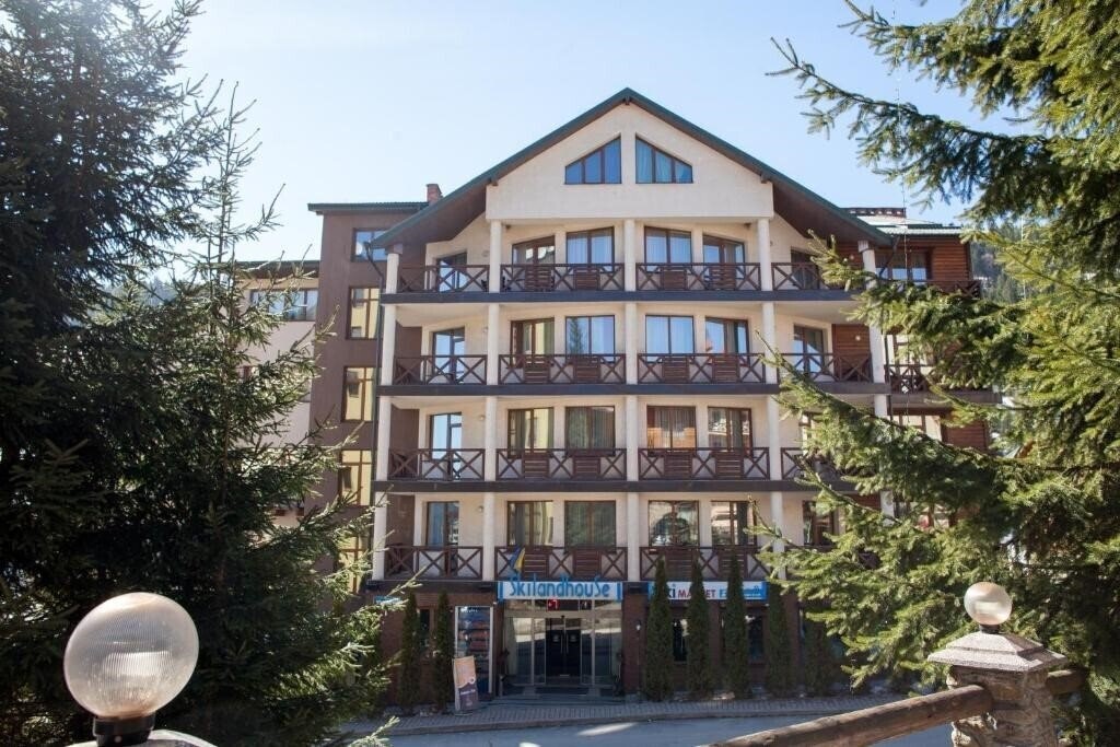 Отель Hotel Skilandhouse 2*