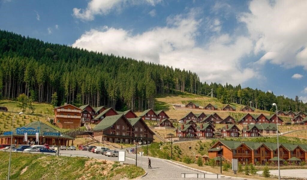 Картинка Bukovel Hotel 3*