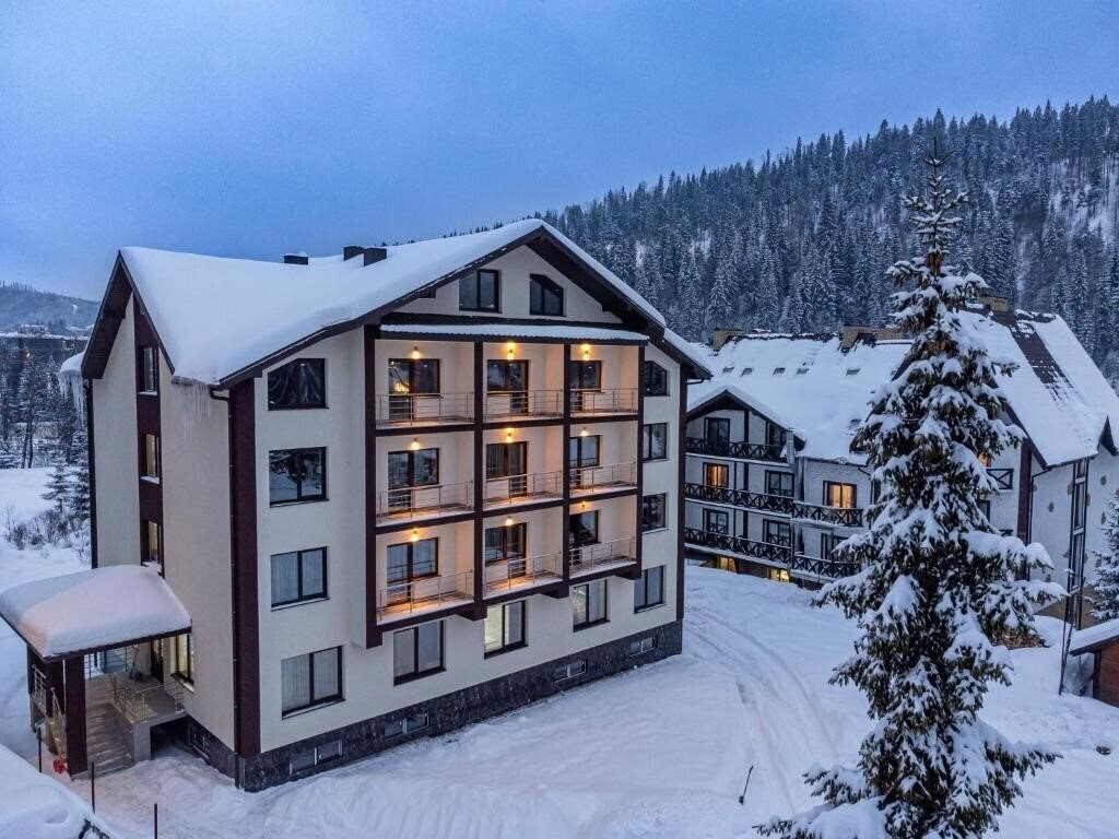 Готель Madison Hotel 3*