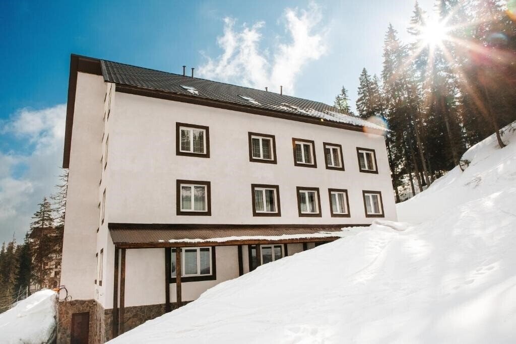 Отель Мігалі Драгобрат 3*