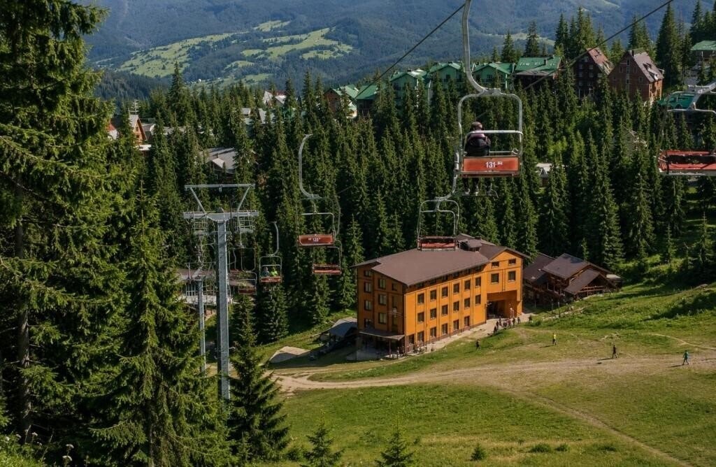 Готель Вершина Карпат 3*