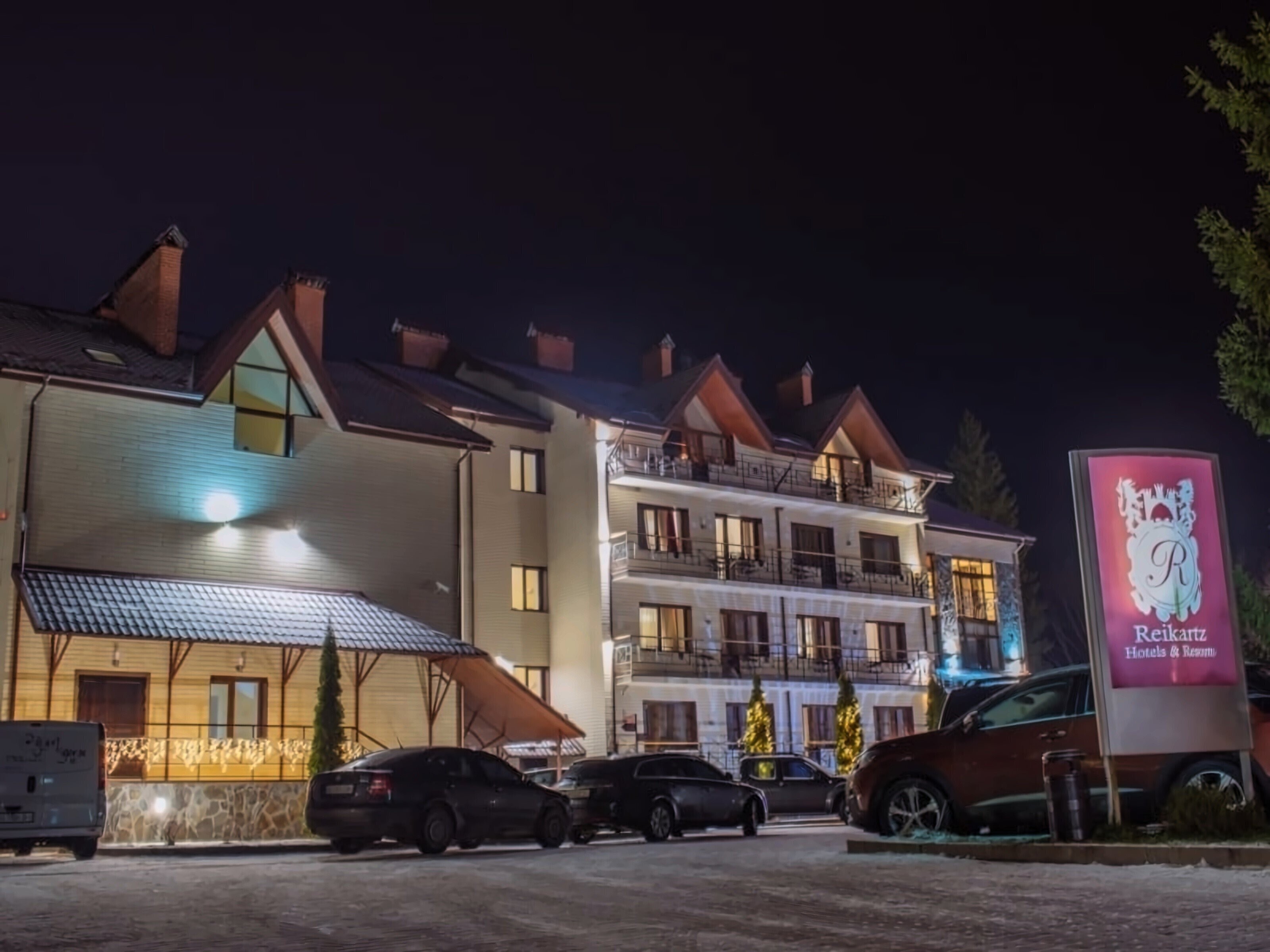 Отель Reikartz Karpaty 4*
