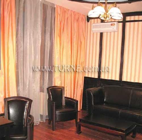 Отель Атташе 2*