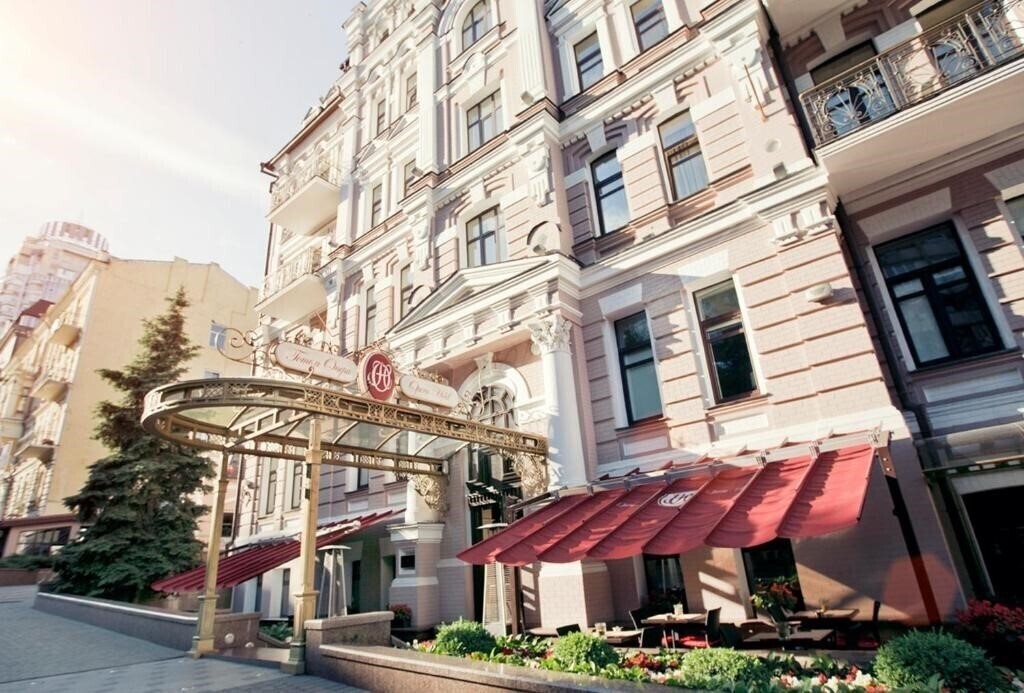 Готель Opera Hotel Kiev 5*