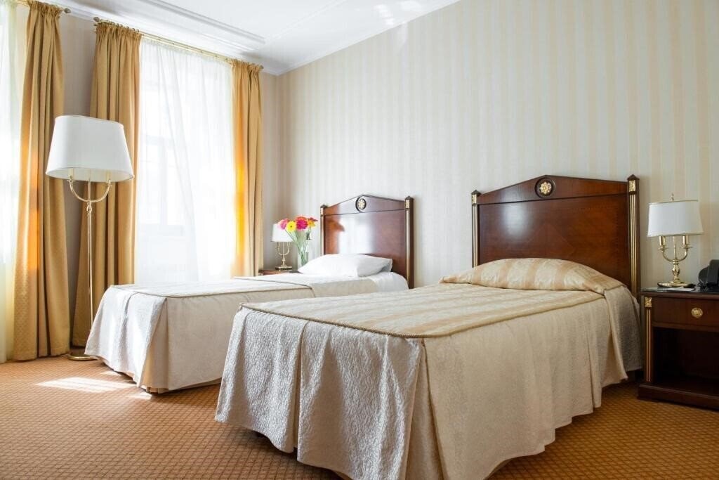Фото Optima Podil Plaza 4*