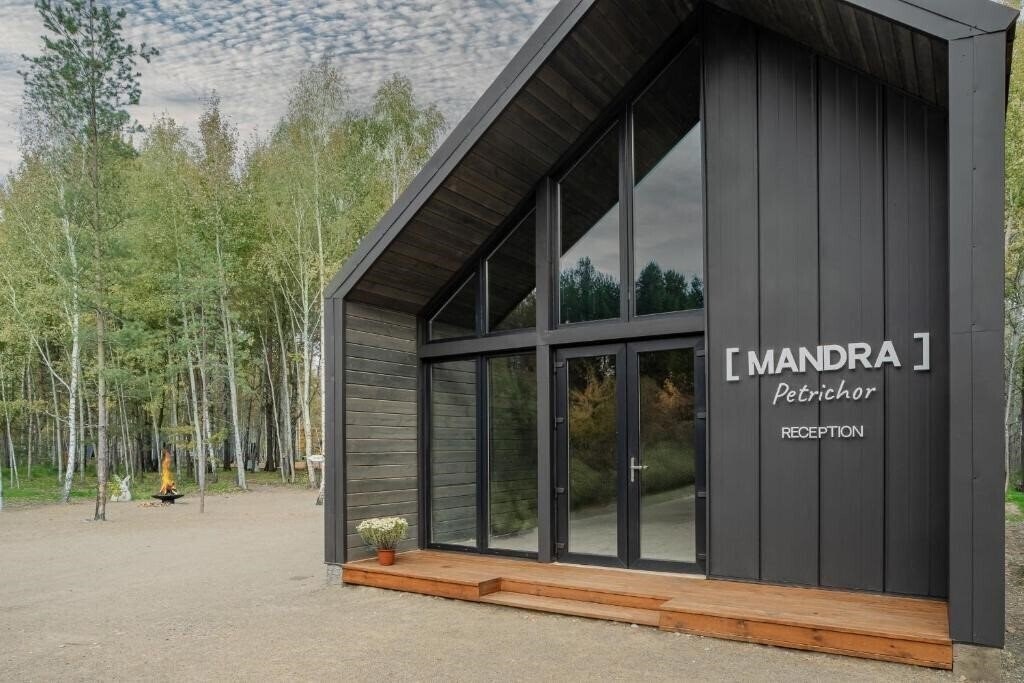 Отель Mandra Petrichor Cottage 4*