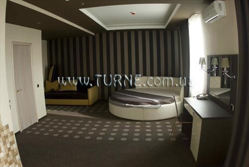 Фотография Ambassador Plaza 4*