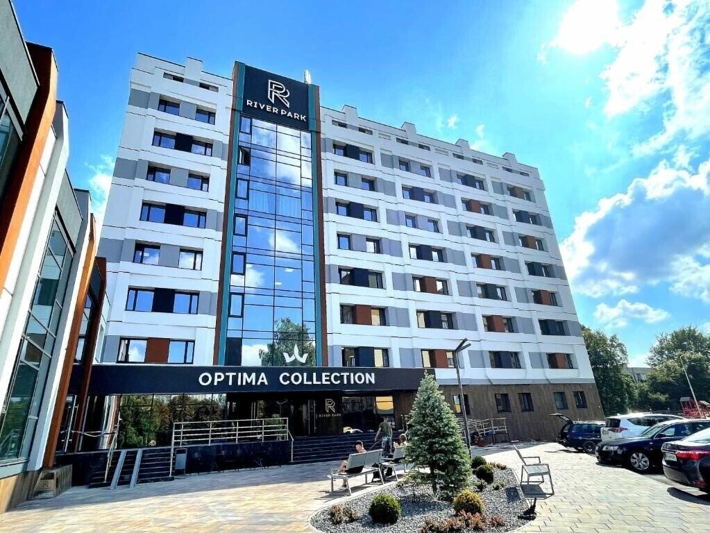 Готель Optima Collection River Park Hotel 3*