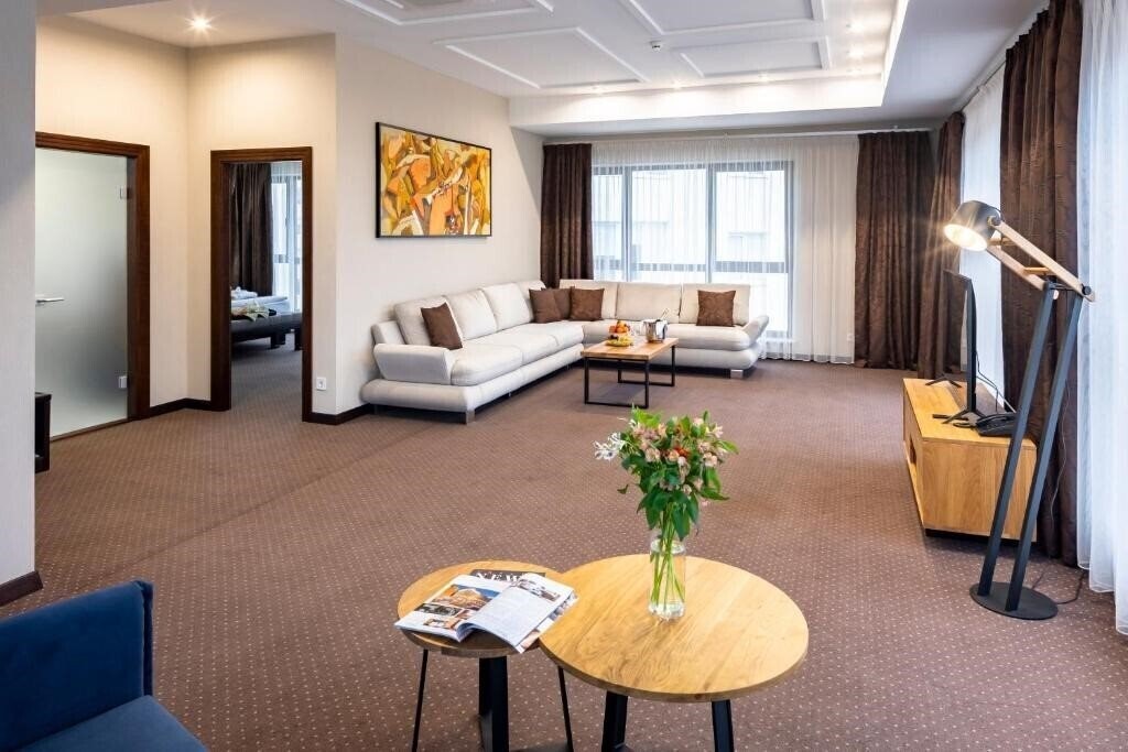 Фотографія Hotel Taurus 3*