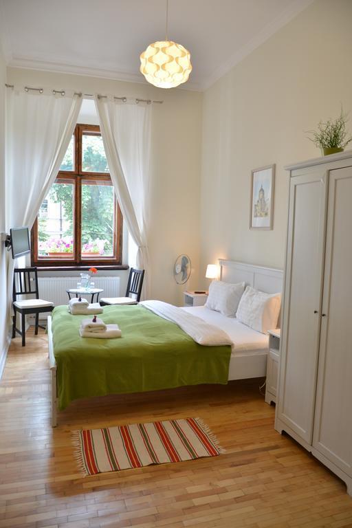 Изображение On The Square Guesthouse 3*