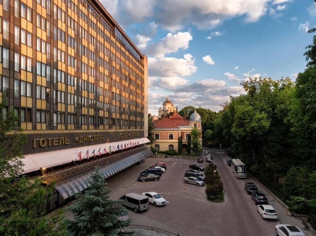 Фото Premier Hotel Dnister 4*
