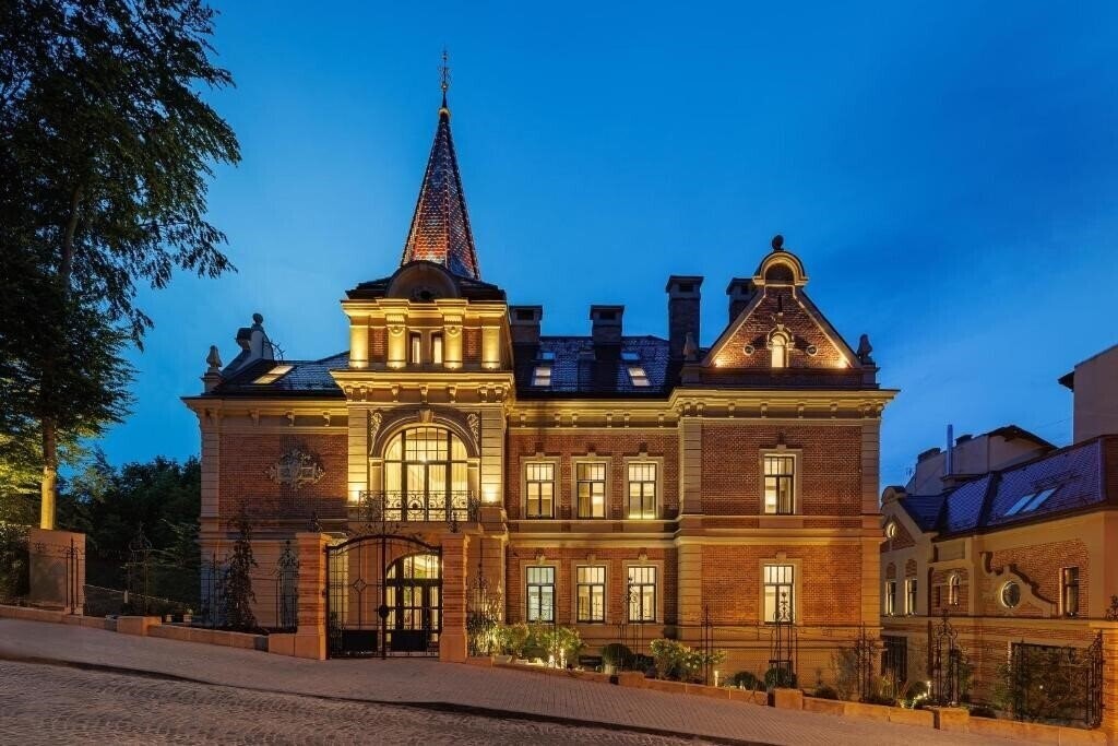 Отель Lubich Concept Hotel 3*