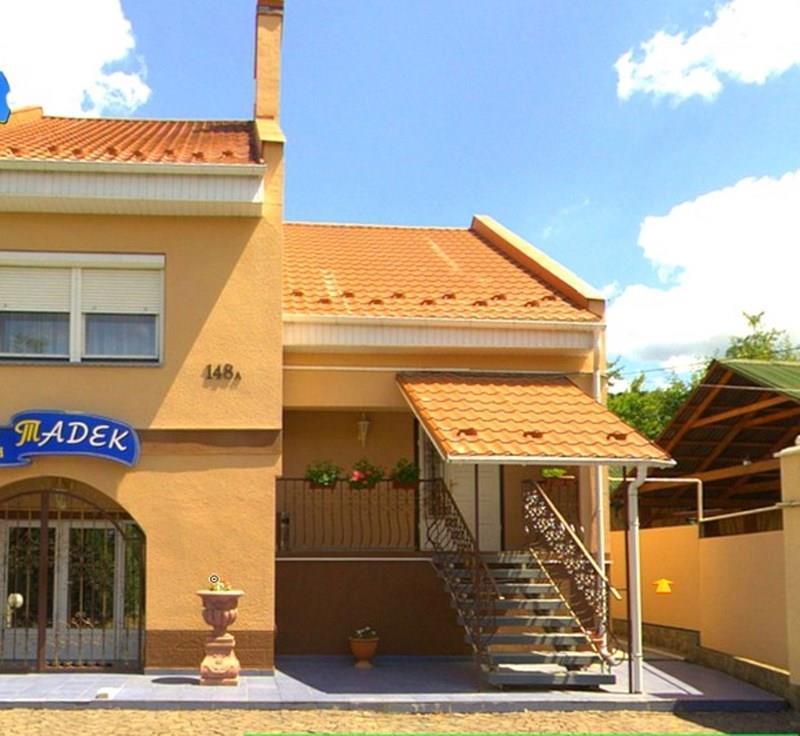 Фото Тадек частный коттедж