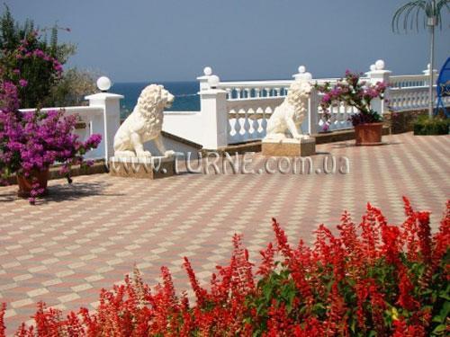 Отель Лучезарный пансионат