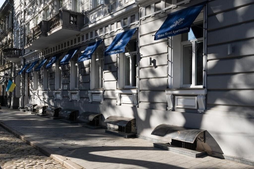 Фото Metro Hotel Apartments 3*