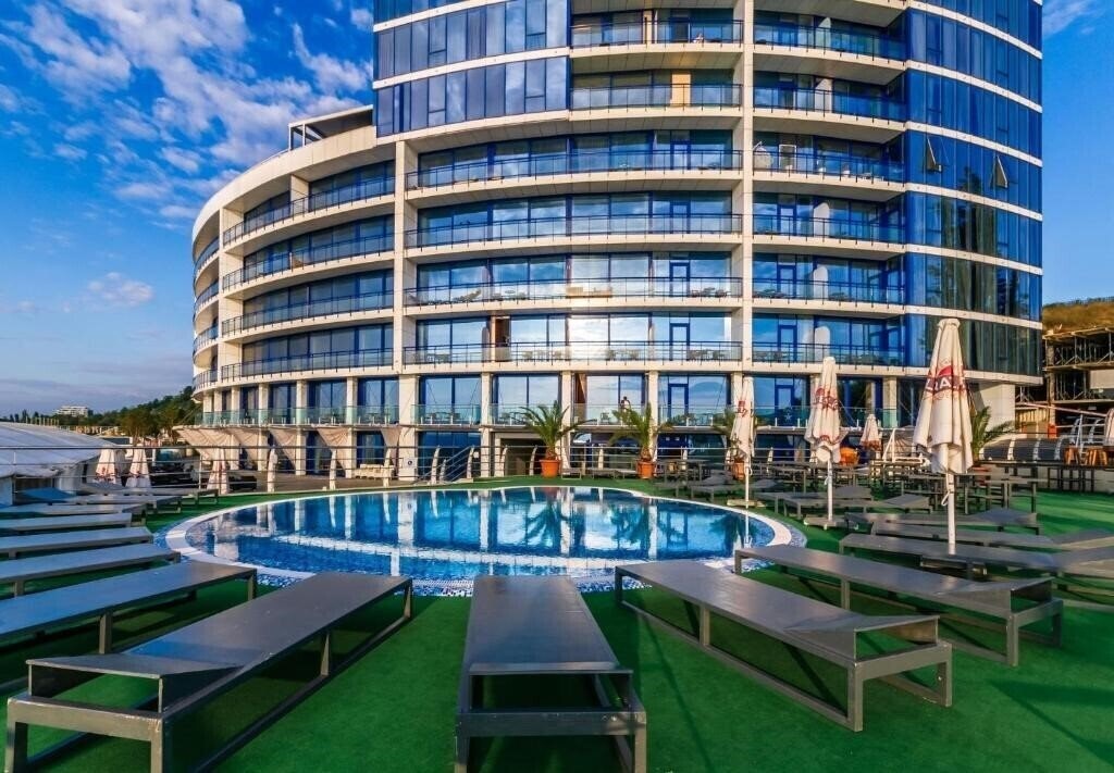 Отель Maristella Marine Residence 4*