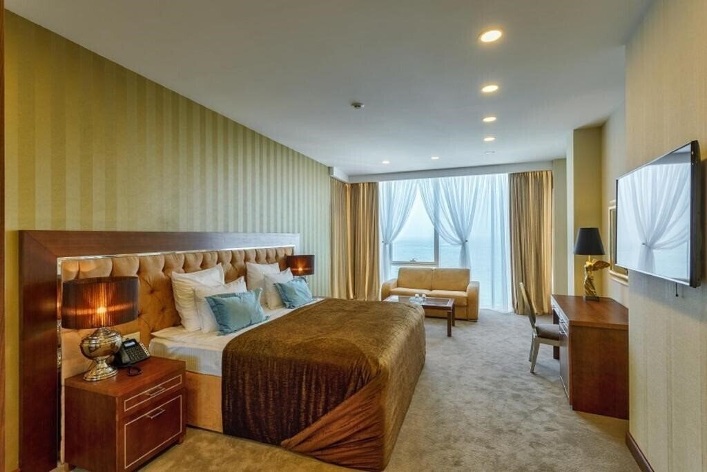 Отель Maristella Marine Residence 4*