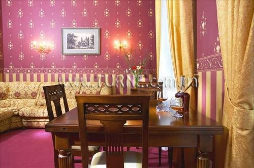 Готель Континенталь 4*