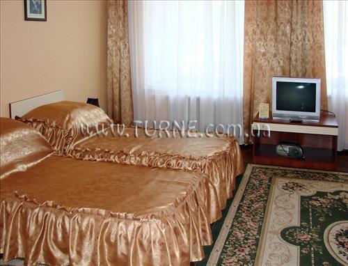 Готель Центральная 2*