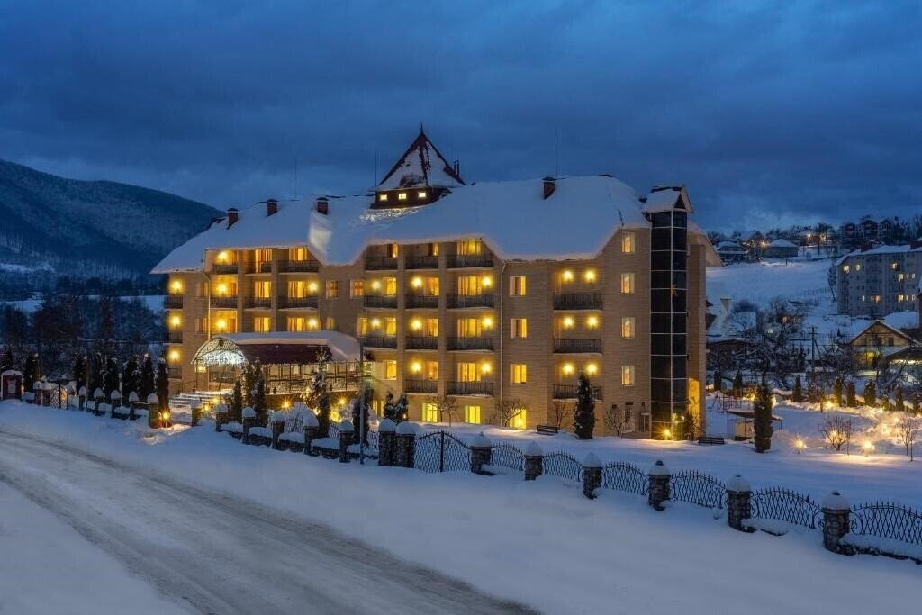 Готель Reikartz Polyana 4*