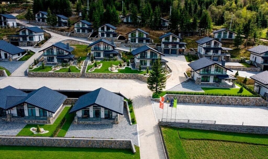 Готель EcoBerghaus Chalet 4*