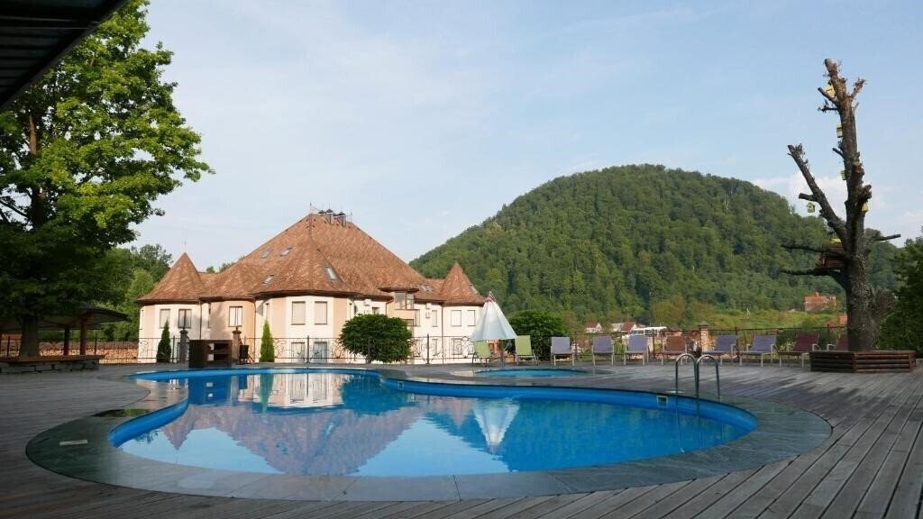 Готель Letizia Country Club 3*