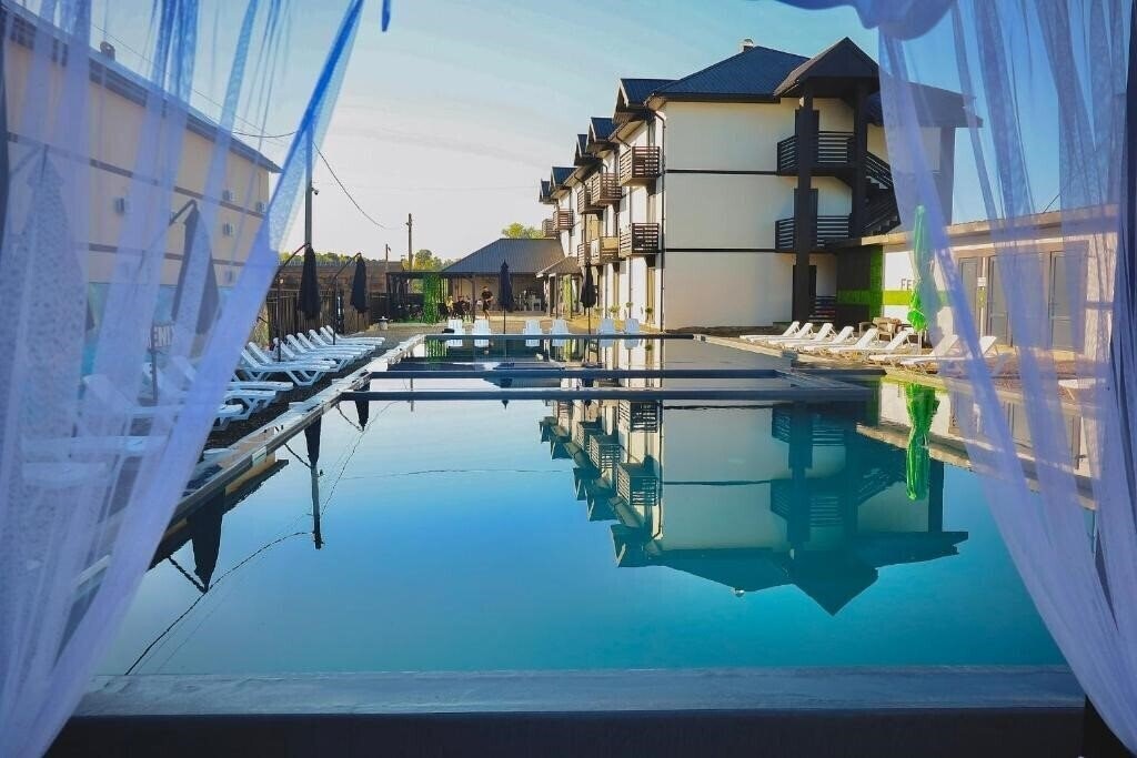 Готель Fenix Hotel 3*