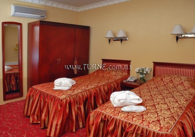 Отель Cesar Royal Hotel & Spa Resort 4*