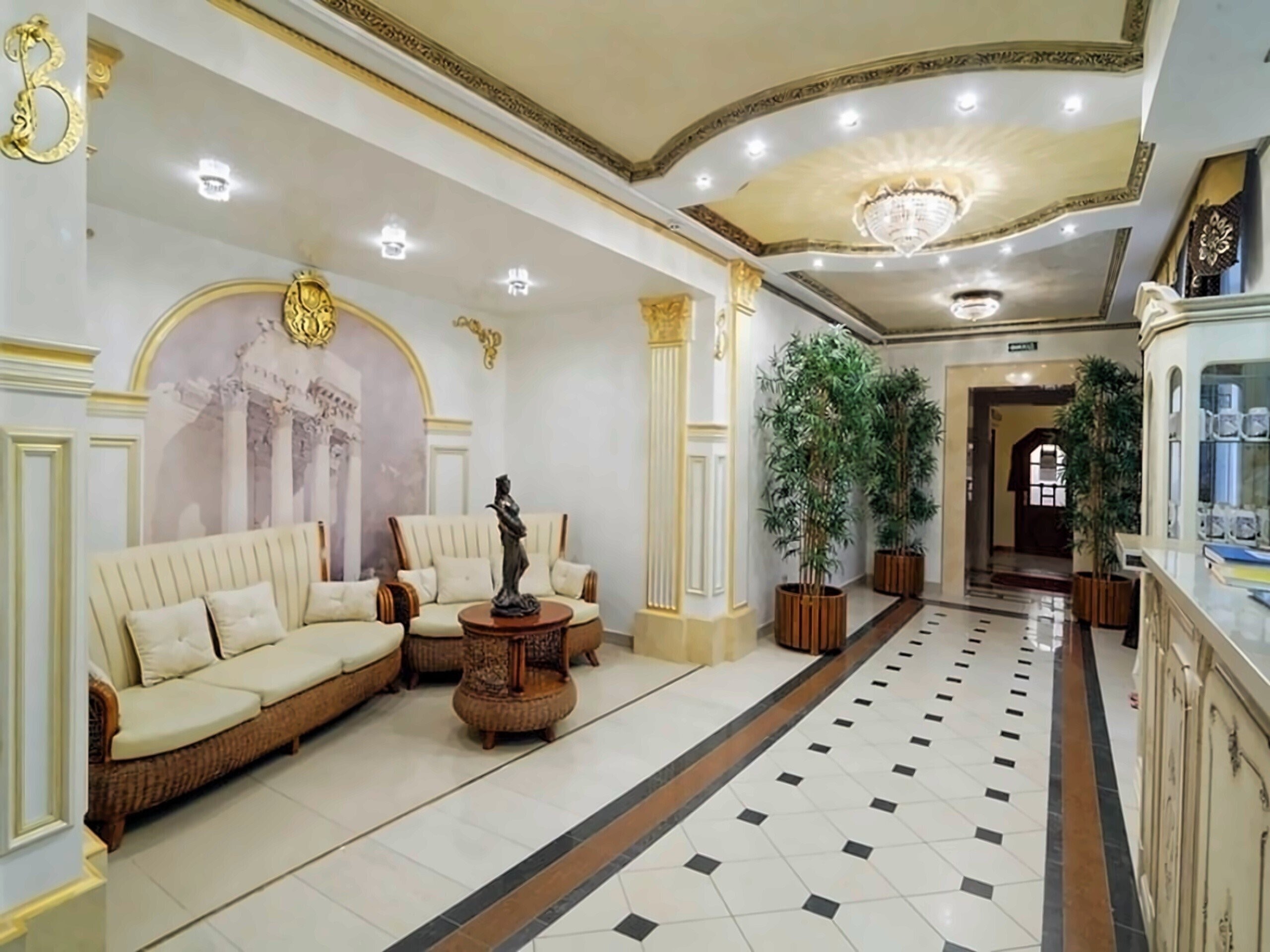 Изображение Виктор 4*