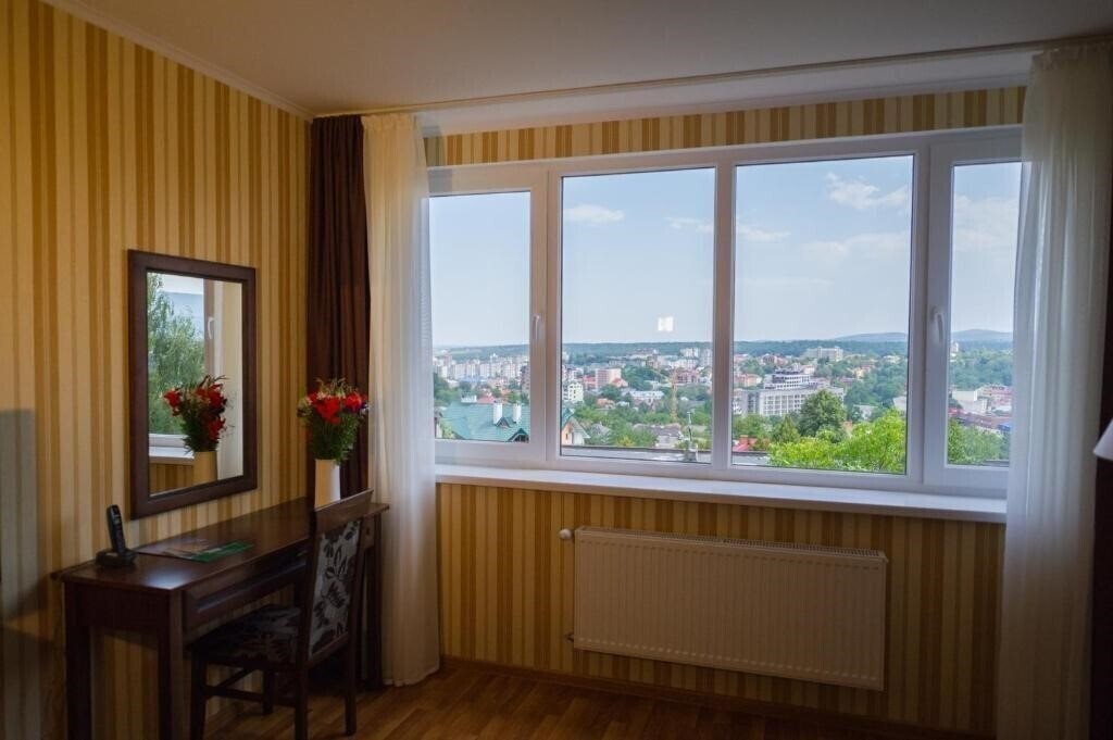 Фото Лісова Пісня Готель 2*