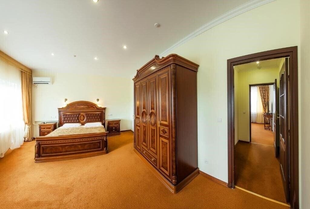 Изображение Карпати Трускавець Hotel And Resort Complex 4*