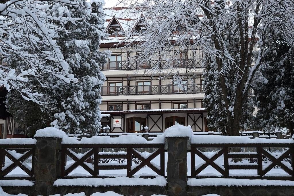 Изображение Эдельвейс 3*