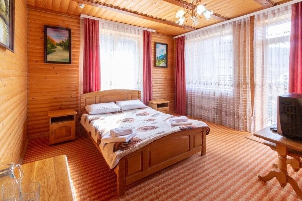 Картинка У Мар'яни і Назара Садиба 1*