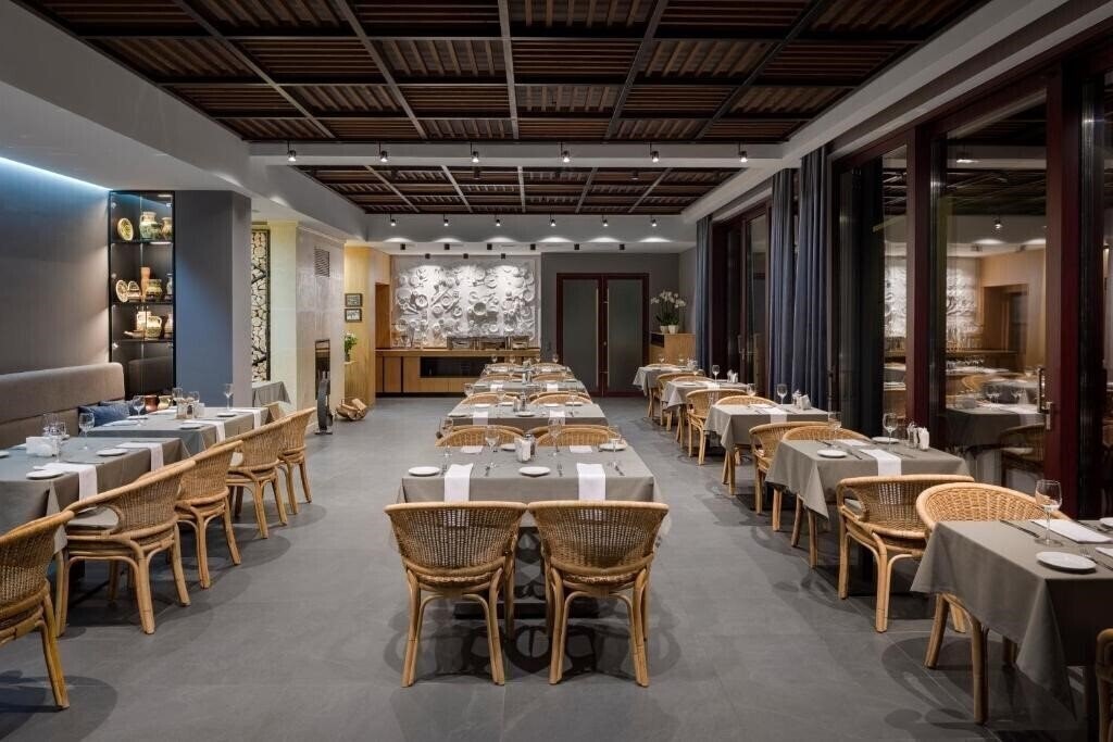 Фотографія Yaremche Club Hotel 3*