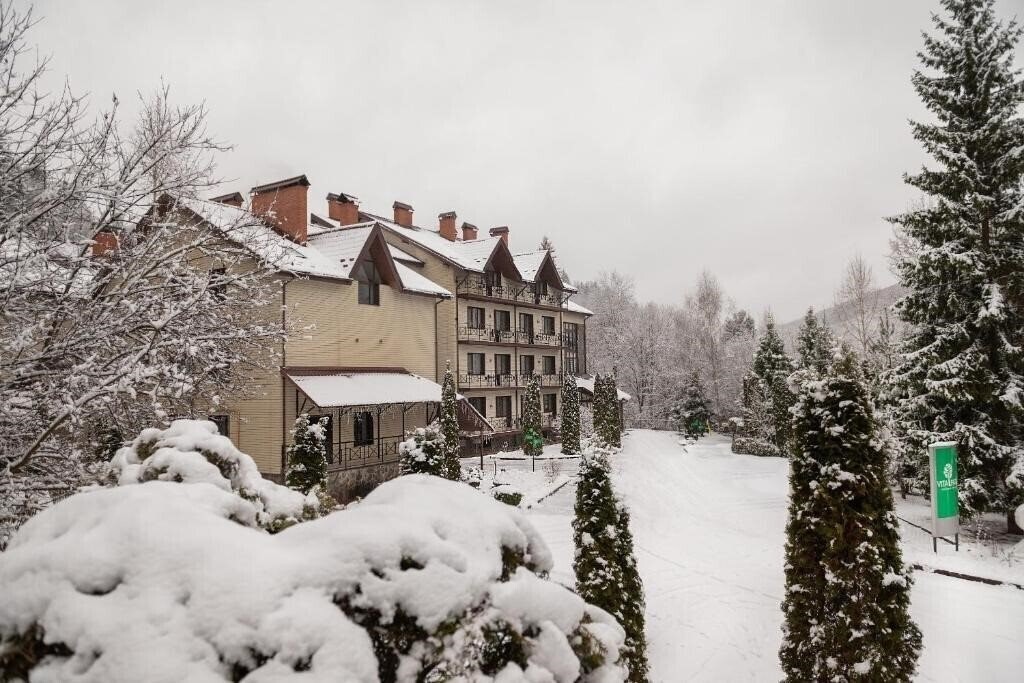 Готель Reikartz Карпаты 4*