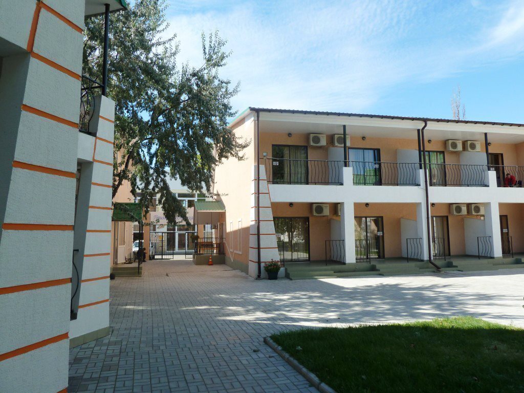 Фото Изумруд 3*