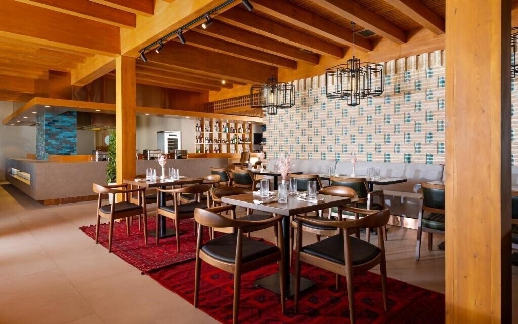 Фотографія Mercure Bukhara Old Town 4*