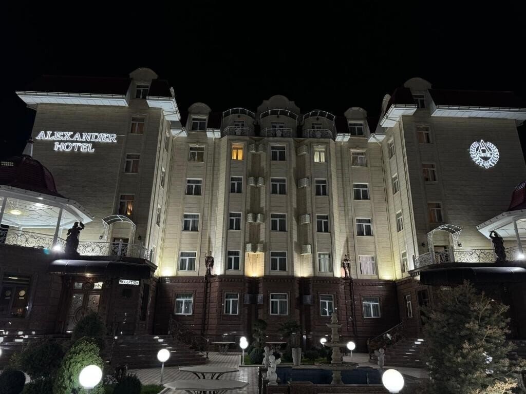 Изображение Alexander 4*