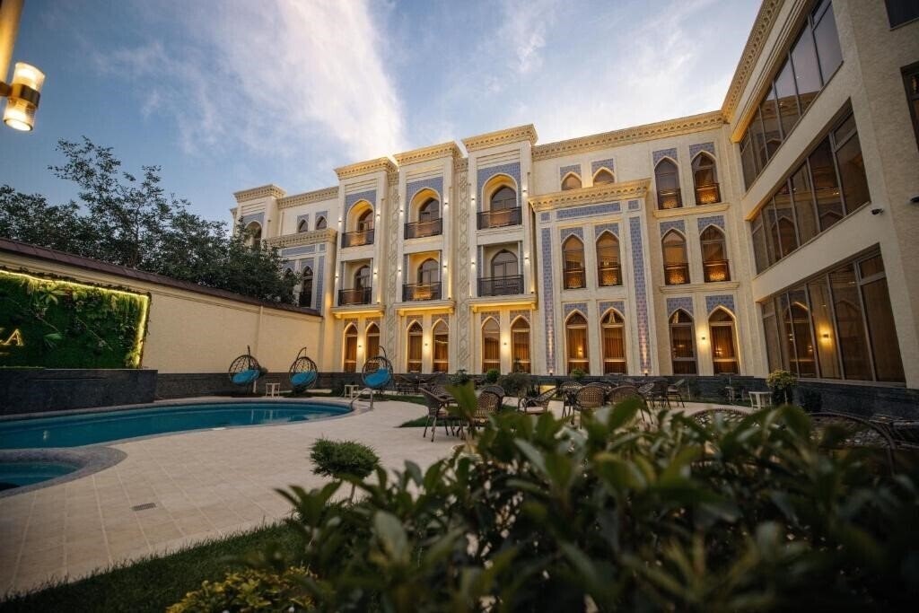 Картинка Kohinur Plaza 4*