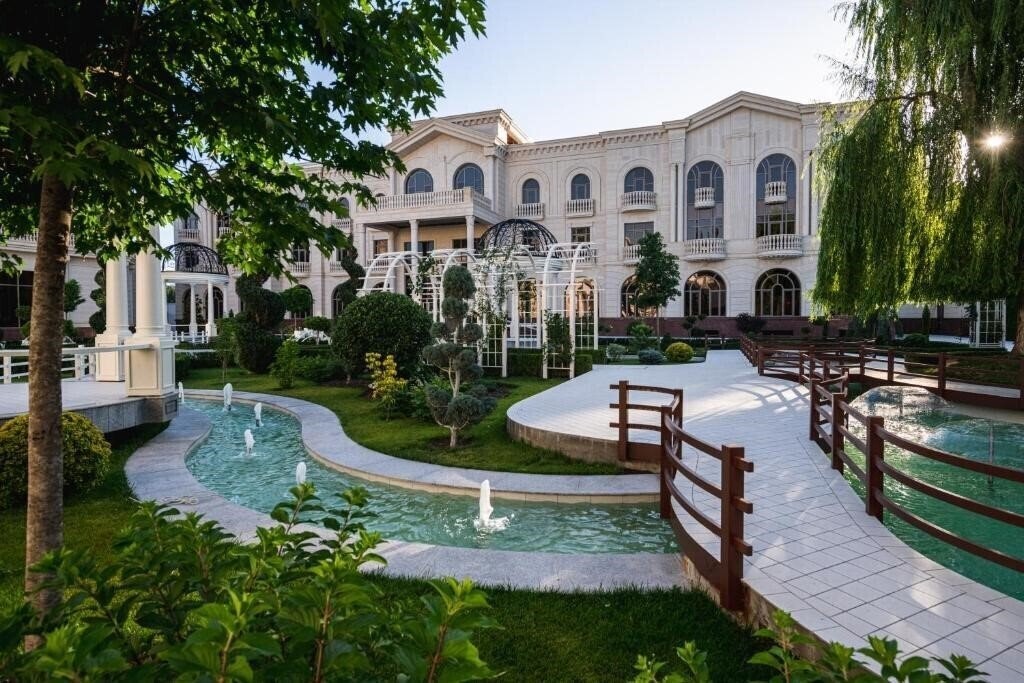 Зображення Zarafshon Parkside 4*