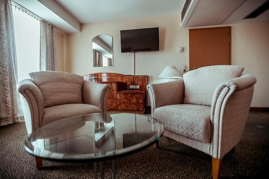 Фото Shodlik Palace 4*