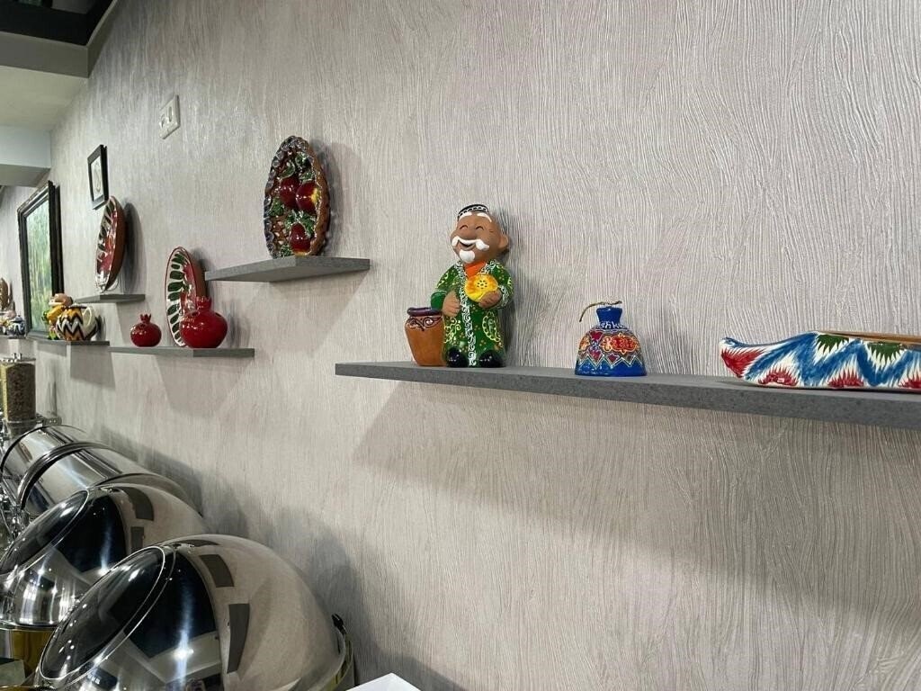 Картинка Tourist Inn Hotel 2*