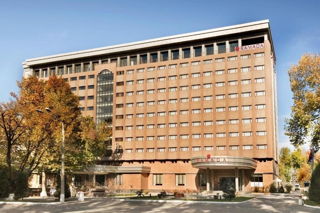 Отель Ramada Tashkent 5*