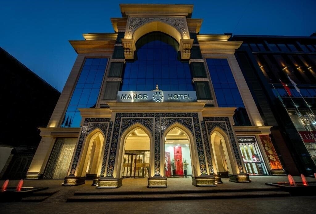 Готель Manor 4*