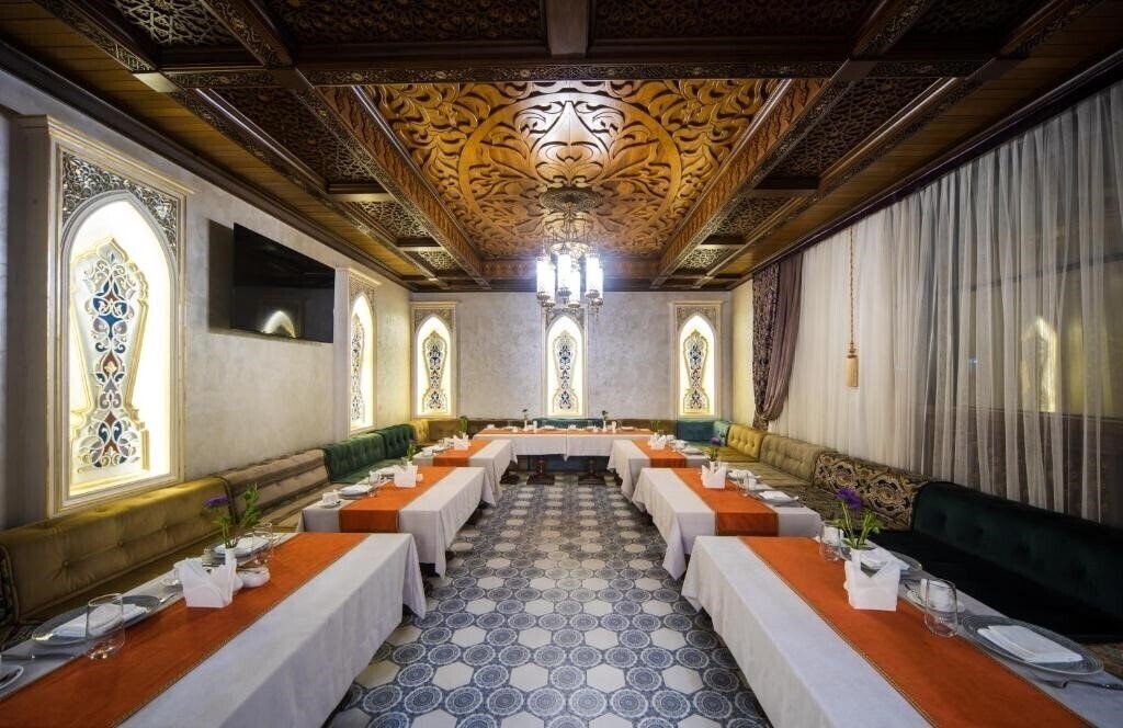 Фотографія Manor 4*