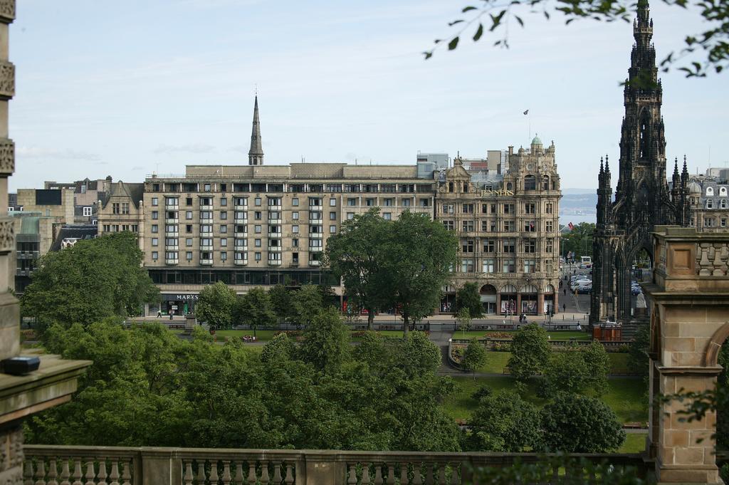 Готель Mercure Edinburgh Princess 3*