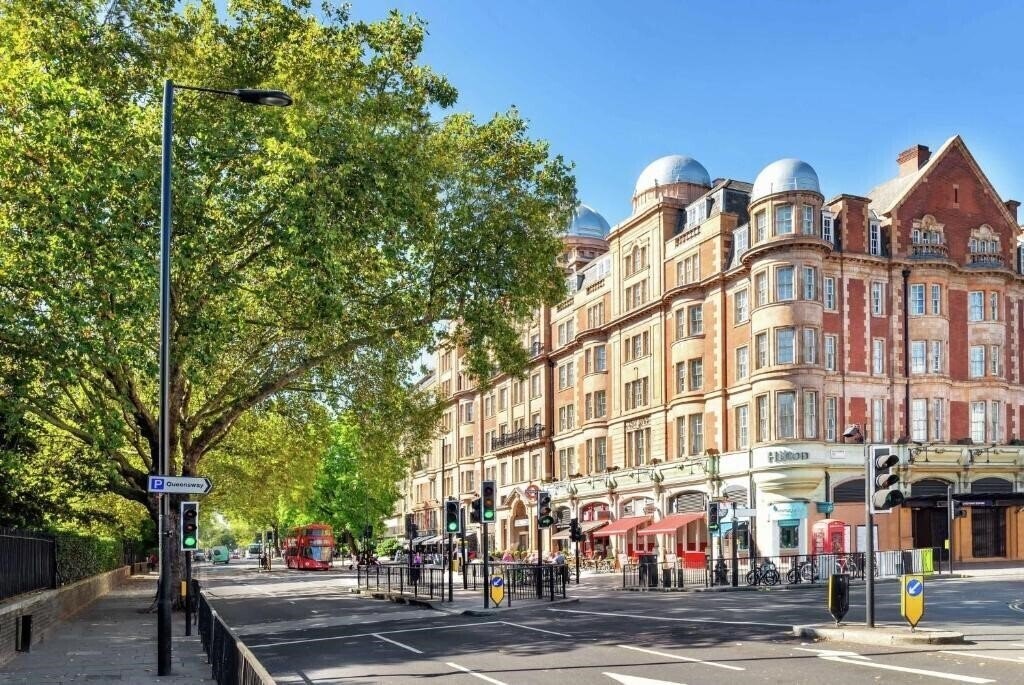 Готель Hilton London Hyde Park 4*