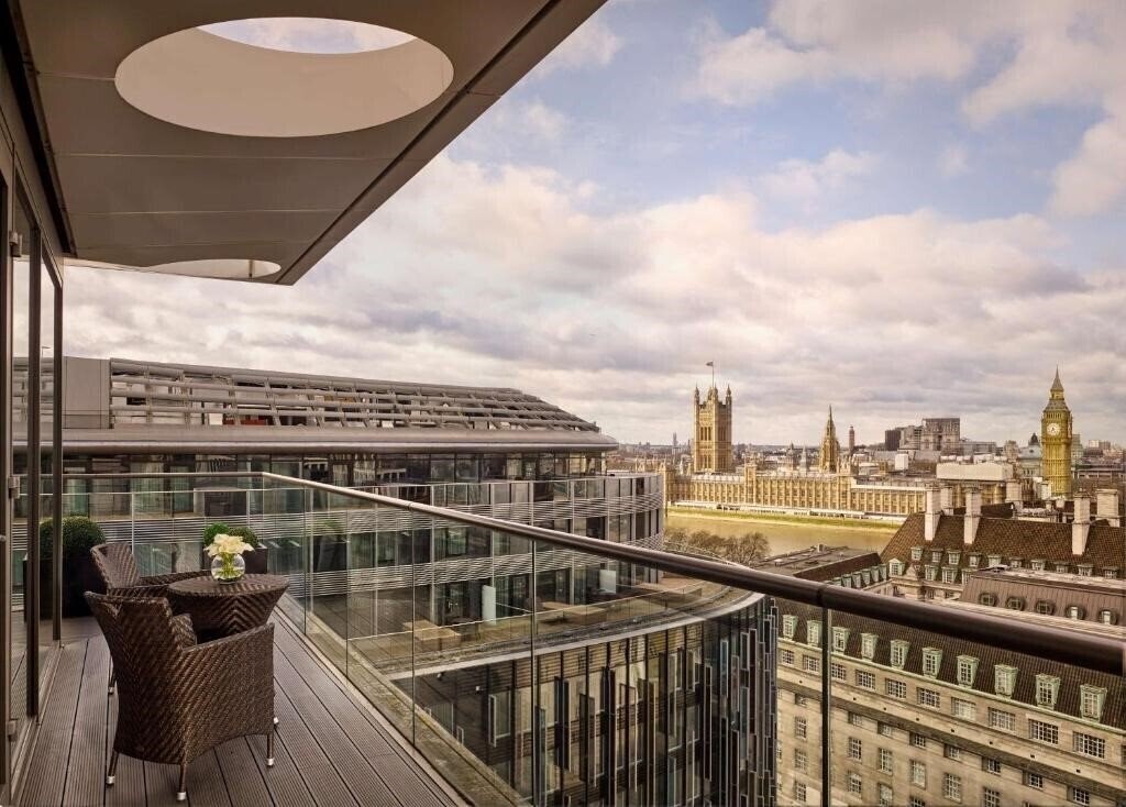 Фотография Park Plaza County Hall 4*